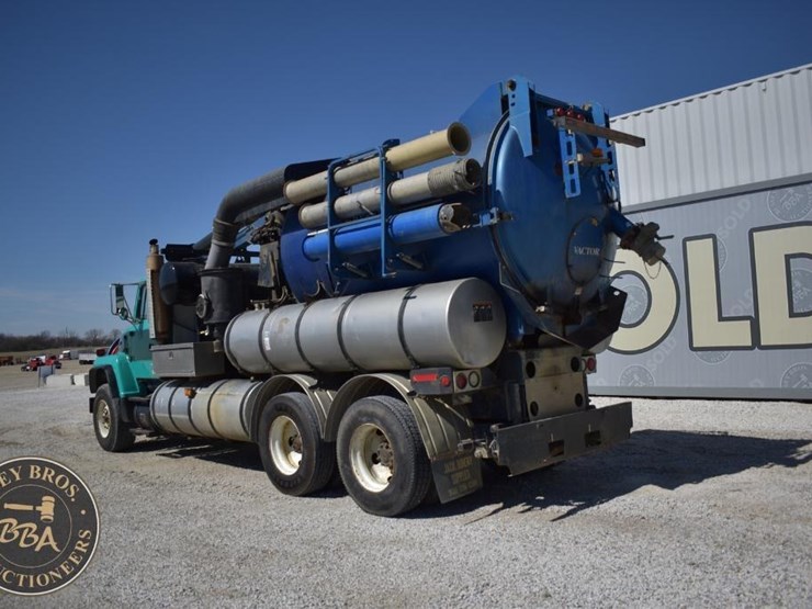 1996-ford-lnt8000-image-8