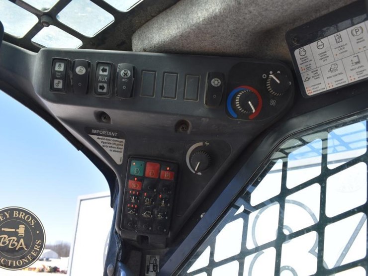 2019-deere-333g-image-60