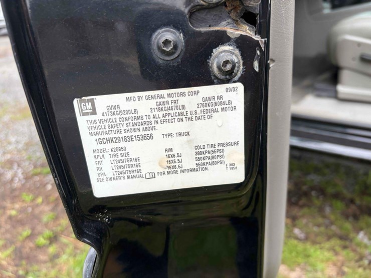 2003-chevrolet-silverado-2500-image-14