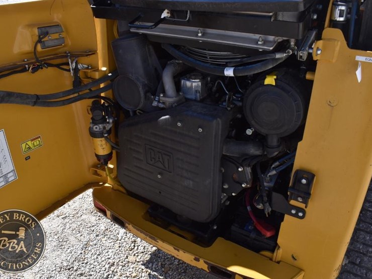 2012-caterpillar-257b3-image-48
