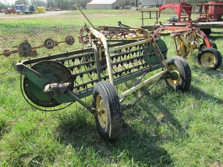 john-deere-10-image-4