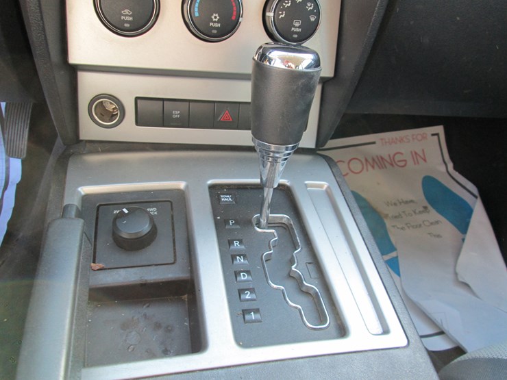 2008-dodge-nitro-image-30