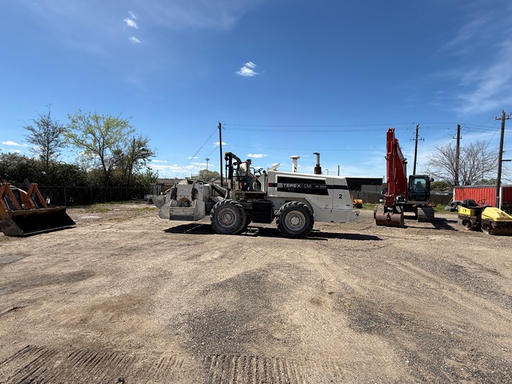 #2603-•-2004-terex-cmirs325b-pulverizer-image-2