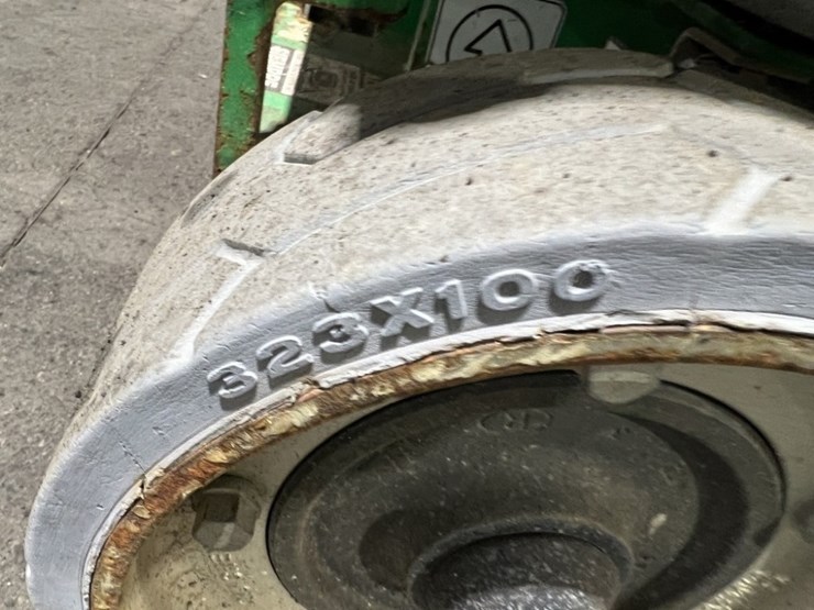 2017-jlg-1930es-image-12