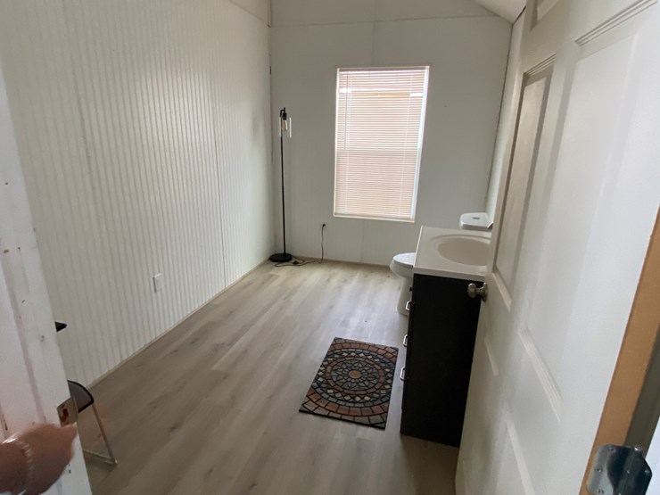 #1090-•-16x48-office-building-image-7