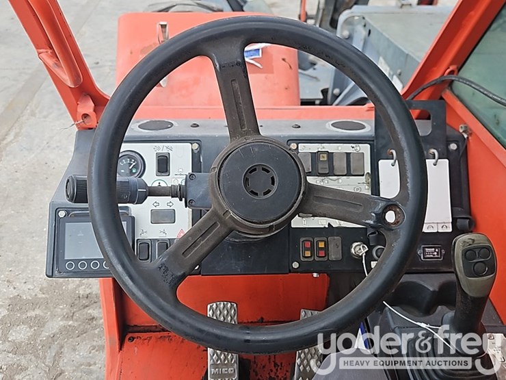 2017-skyjack-sj1056th-image-31