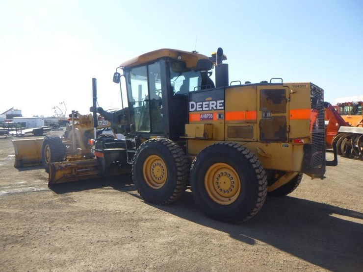 2008-deere-772d-image-4