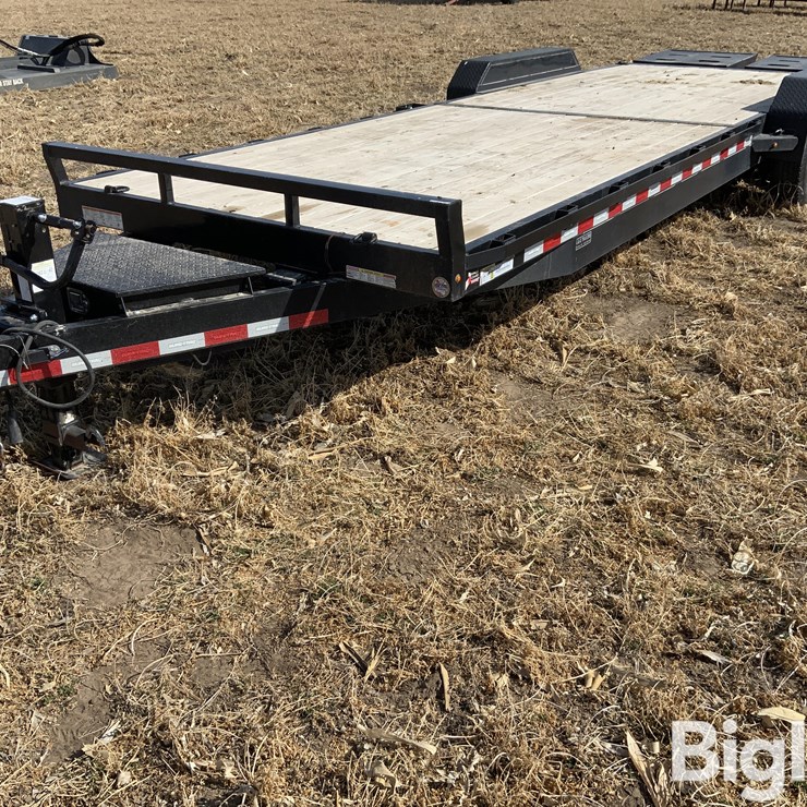 2024 Novae 25’ T/A Flatbed Trailer
