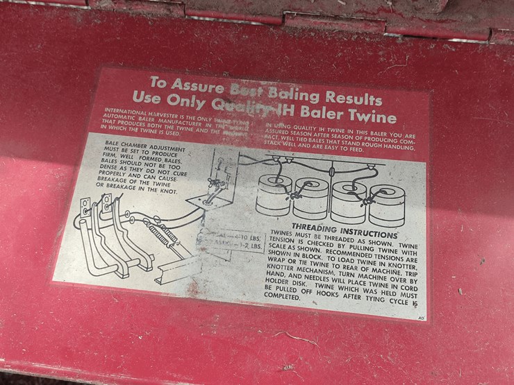 ih-435-square-baler-image-22