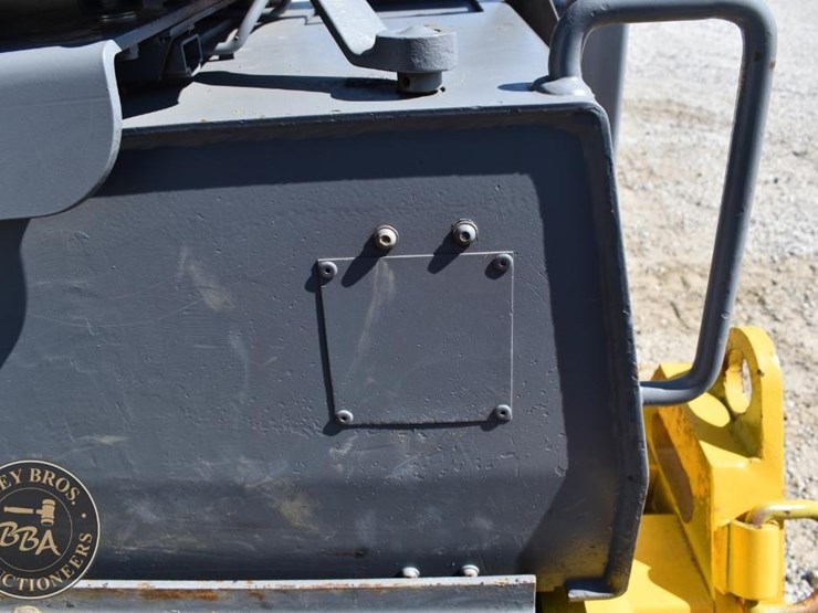 2010-benford-2010sd-image-56