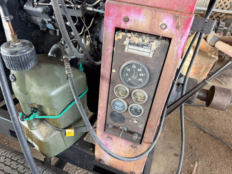 case-ih-4390-image-8