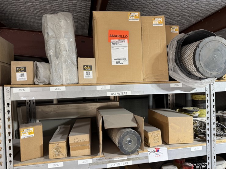 6-shelve-section-of-caterpillar-filters-&-bowen-ps-parts-image-2
