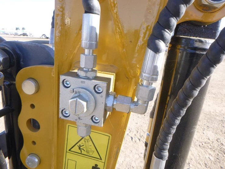 2025-sdlanch-sdle18p-hydraulic-excavator-image-13