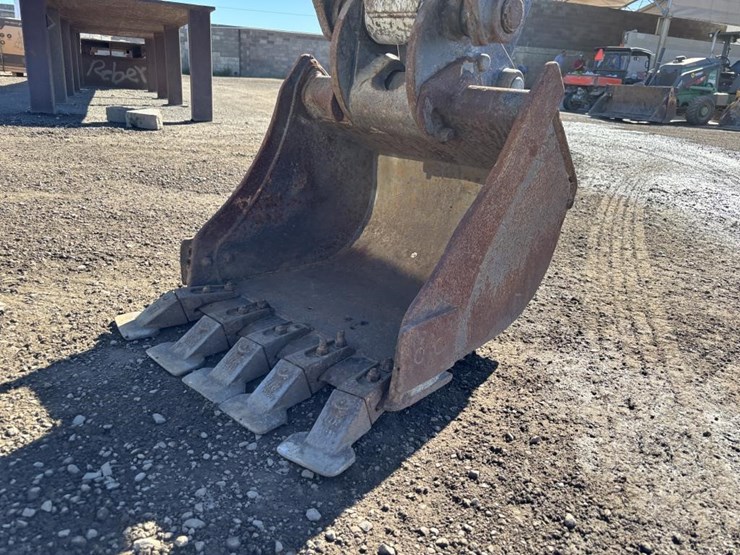 2022-bobcat-e42-image-11