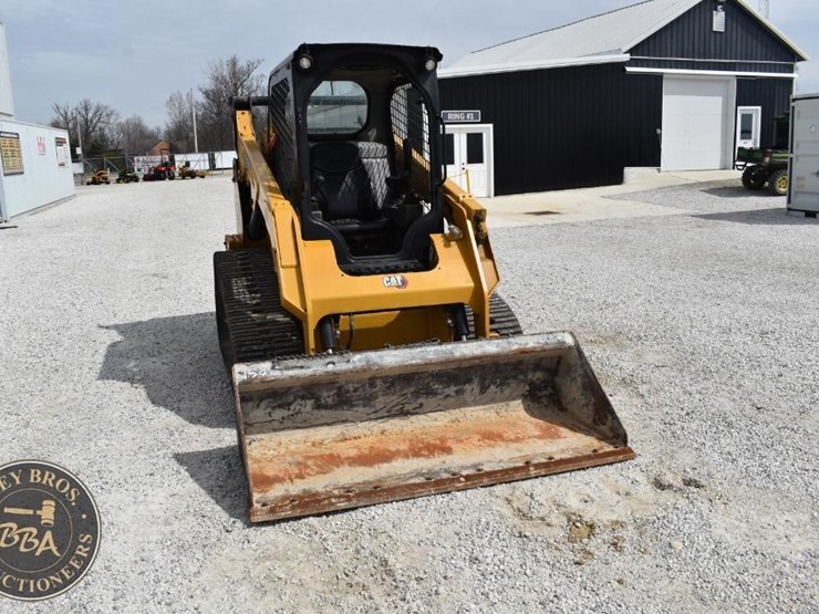 2023-caterpillar-259d3-image-24