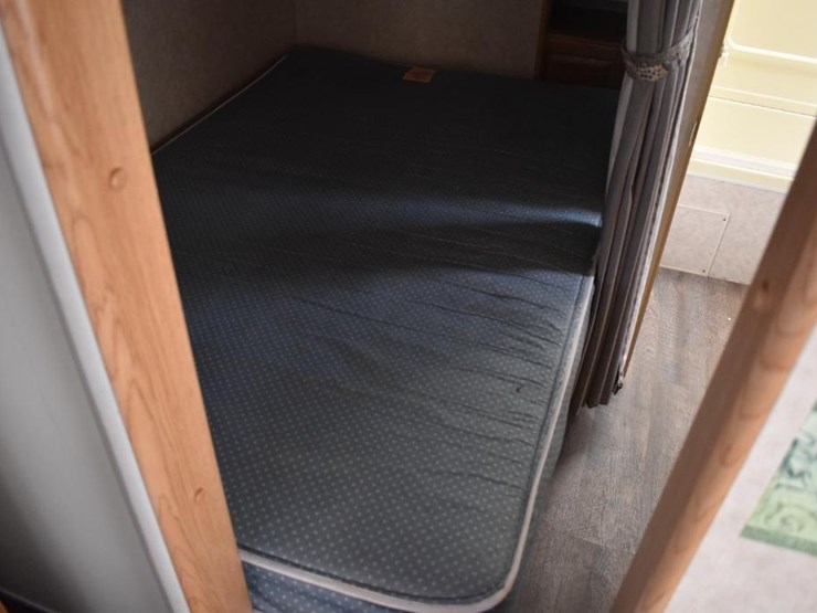 2008-forest-river-rockwood-8318ss-42661-image-30