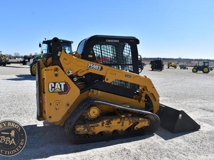 2023-caterpillar-259d3-image-19