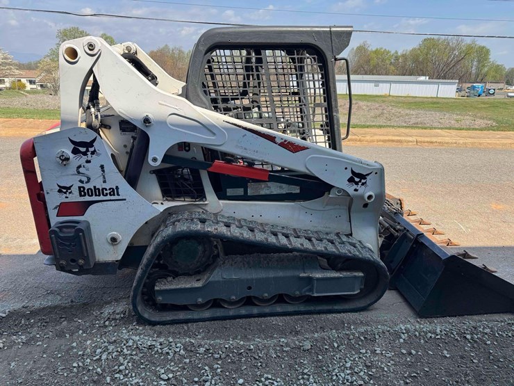 2020-bobcat-t595-image-7
