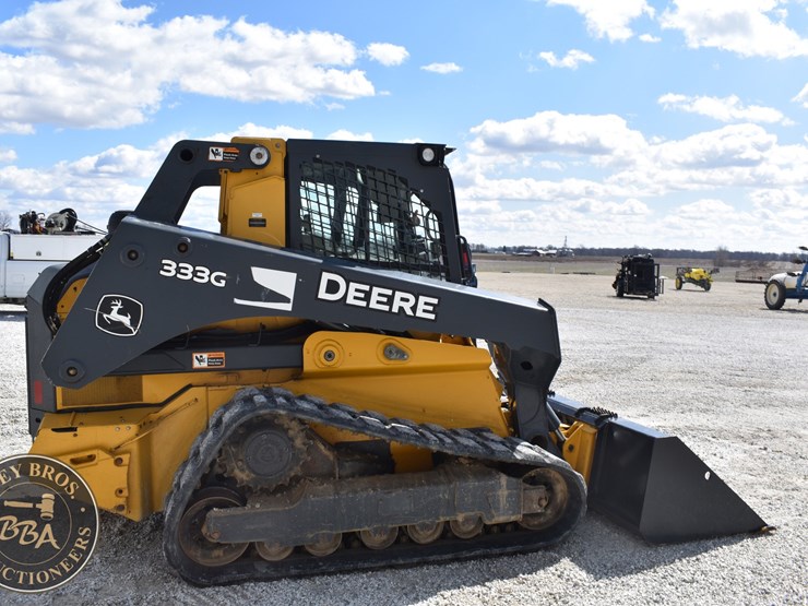 2020-deere-333g-image-22