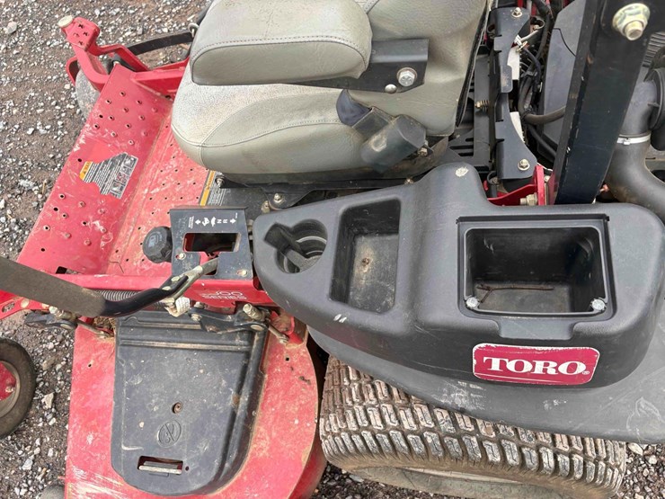 toro-6000-series-master-zero-turn-mower-image-6