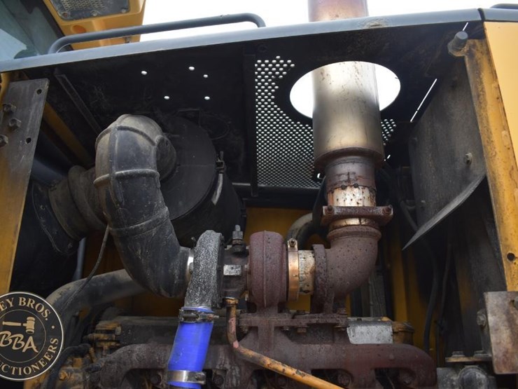 2007-deere-672d-image-56