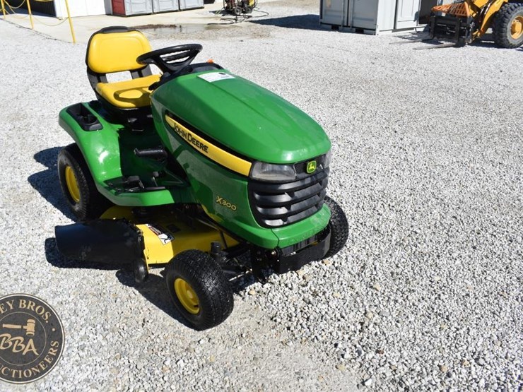 2008-john-deere-x300-image-17