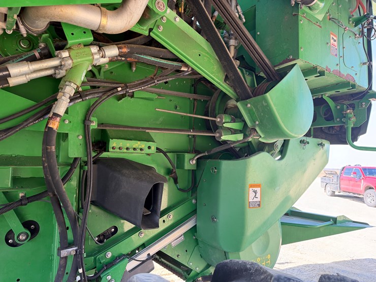 2014-john-deere-s670-image-81