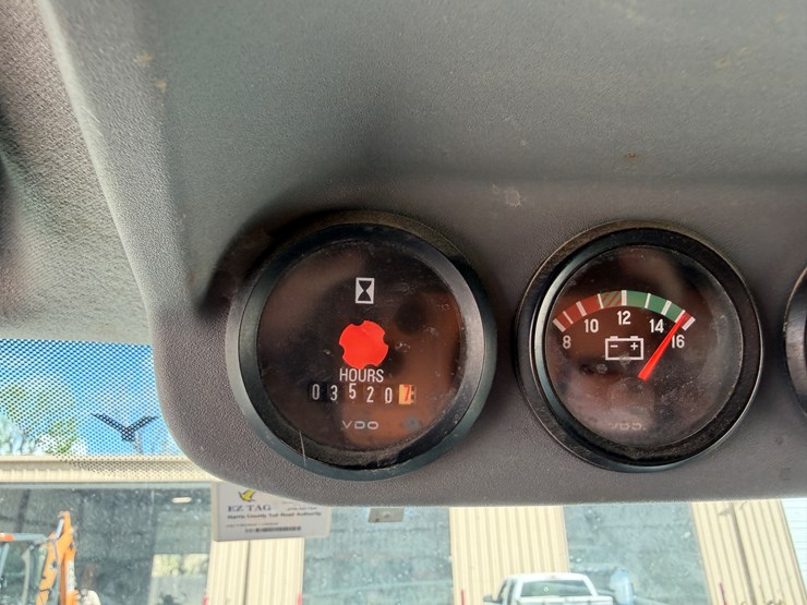 2015-ford-f750-image-14