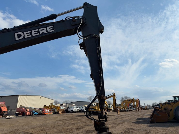 2008-deere-160d-lc-image-10