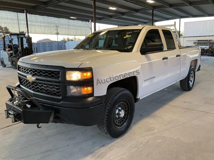 2015-chevrolet-silverado-1500-image-4