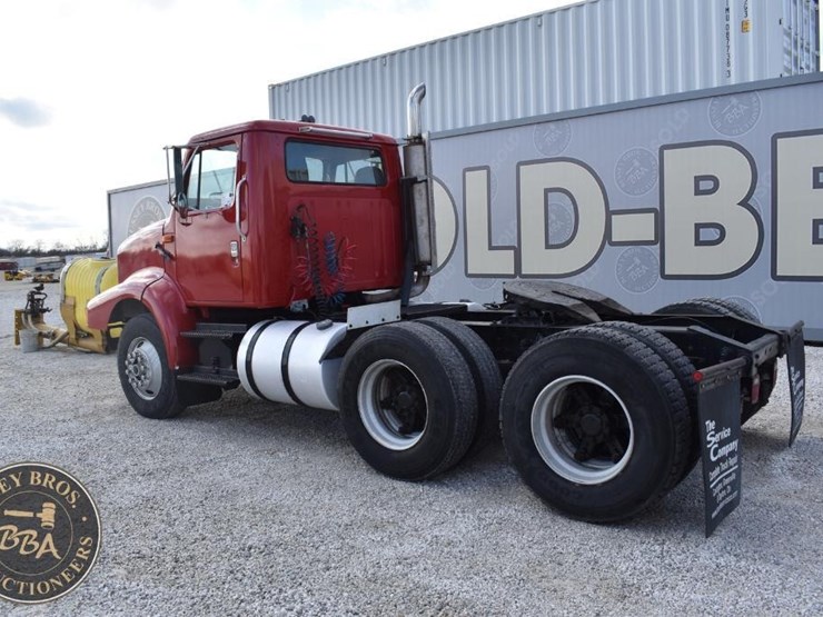 1993-international-8200-image-6