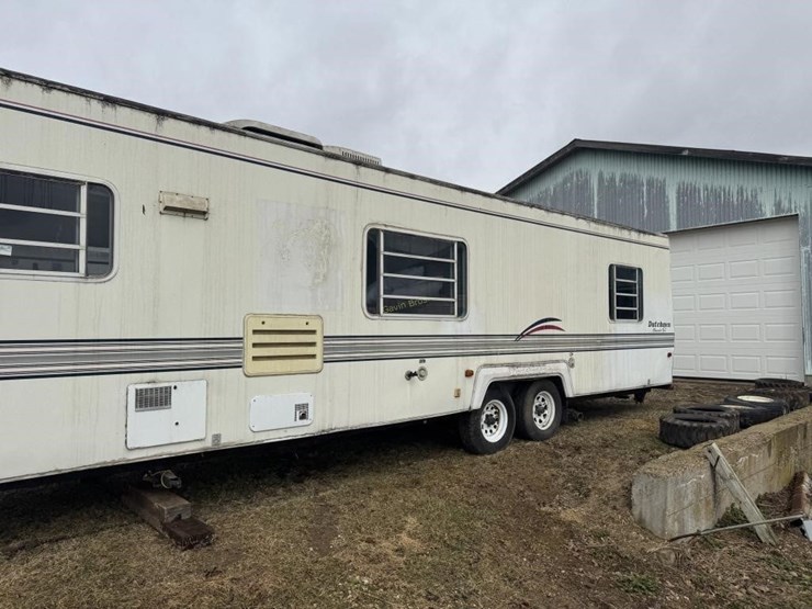 1998-dutchman-classic-gl-camper-image-9