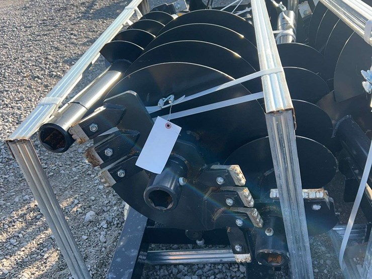 new-jct-auger-attachment.-8"-12"-and-16"-augers.-image-2