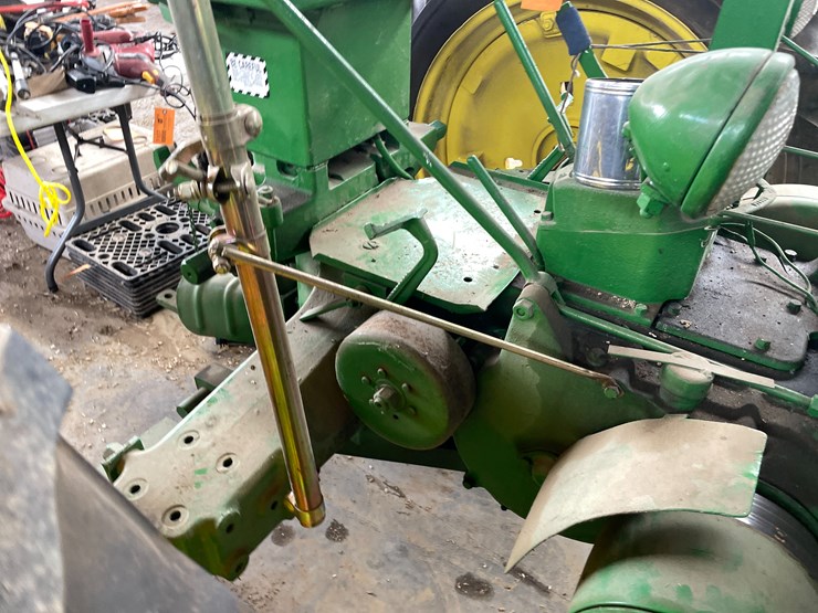 1952-john-deere-b-image-35