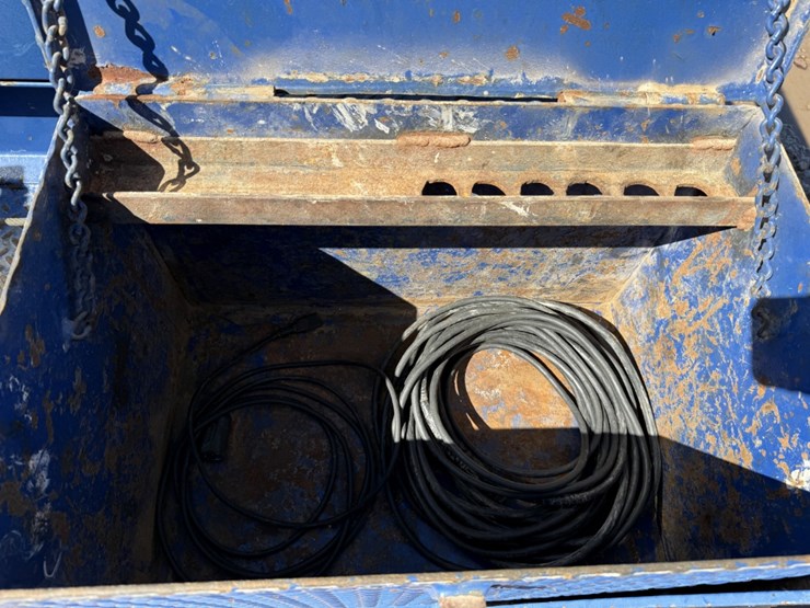 2006-evco-2.5-85-ton-power-swivel-mtd-on-2006-evco-15-t/a-gooseneck-trailer-image-16