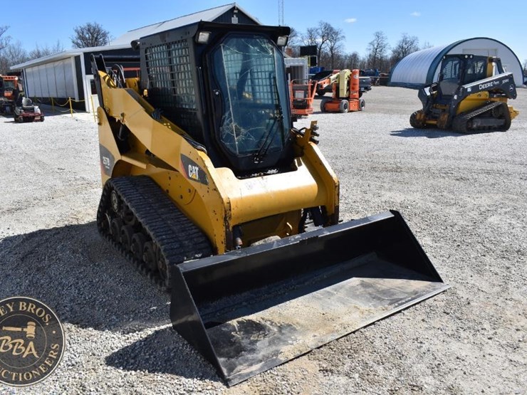 2012-caterpillar-257b3-image-25