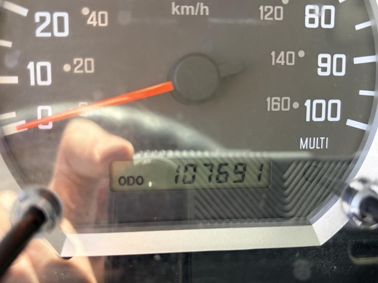 2017-isuzu-nrr-image-20