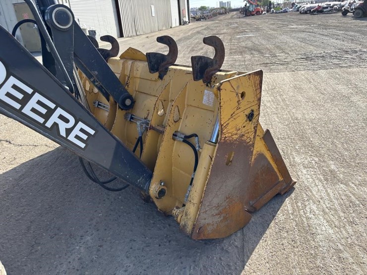 2018-deere-210lep-image-12