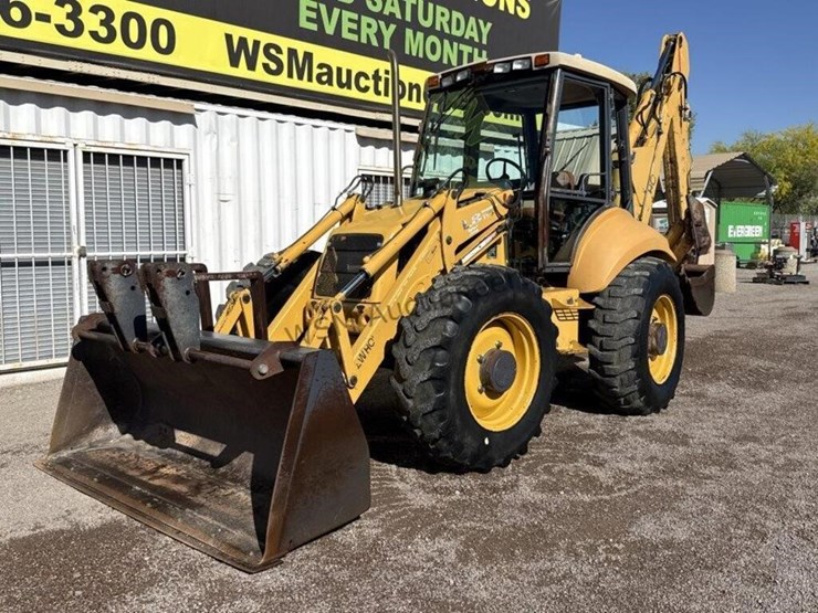 new-holland-lb115-image-3