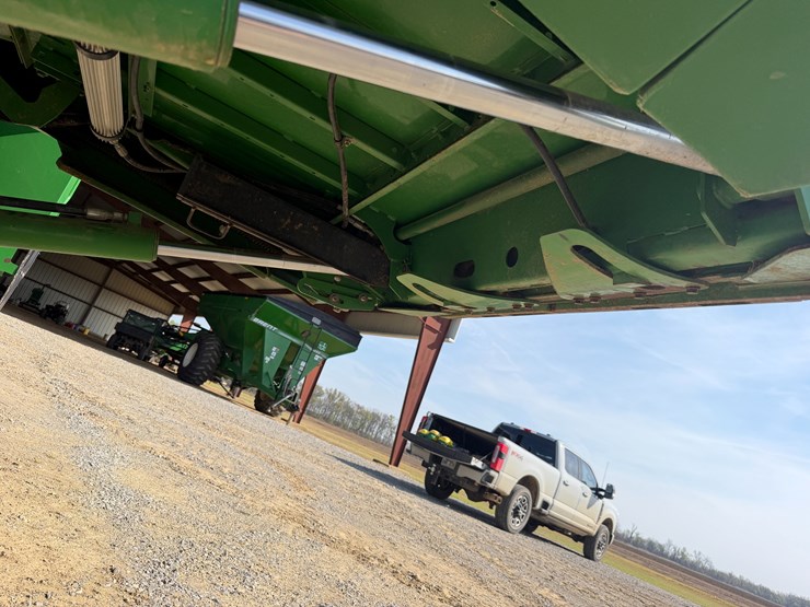 2014-john-deere-s670-image-40