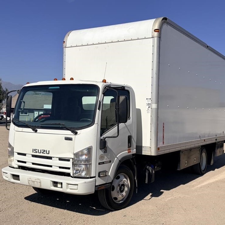 2015 ISUZU NRR