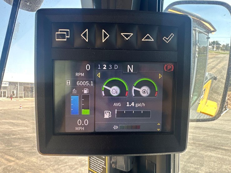 2022-john-deere-644-image-27