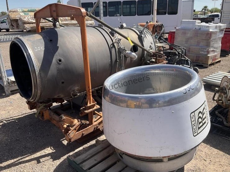 jet-engine-on-rolling-skid-image-1