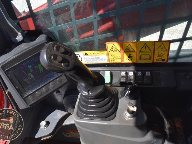 2020-takeuchi-tl8r2-image-43