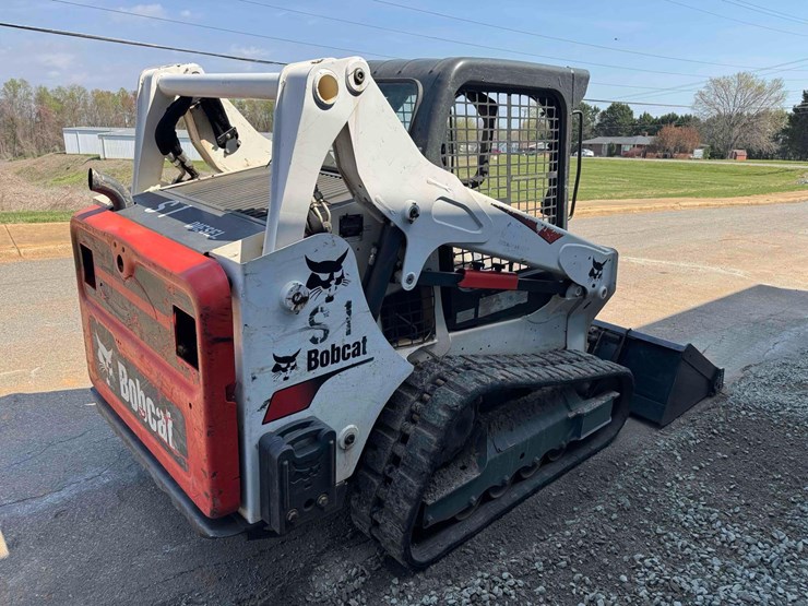 2020-bobcat-t595-image-6
