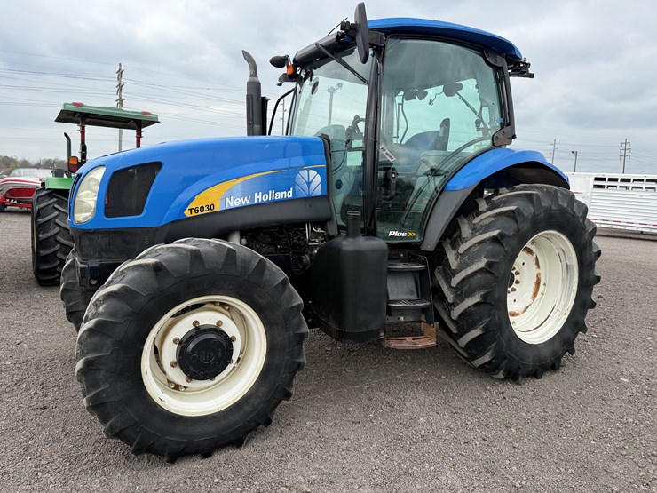 new-holland-t6030-image-1
