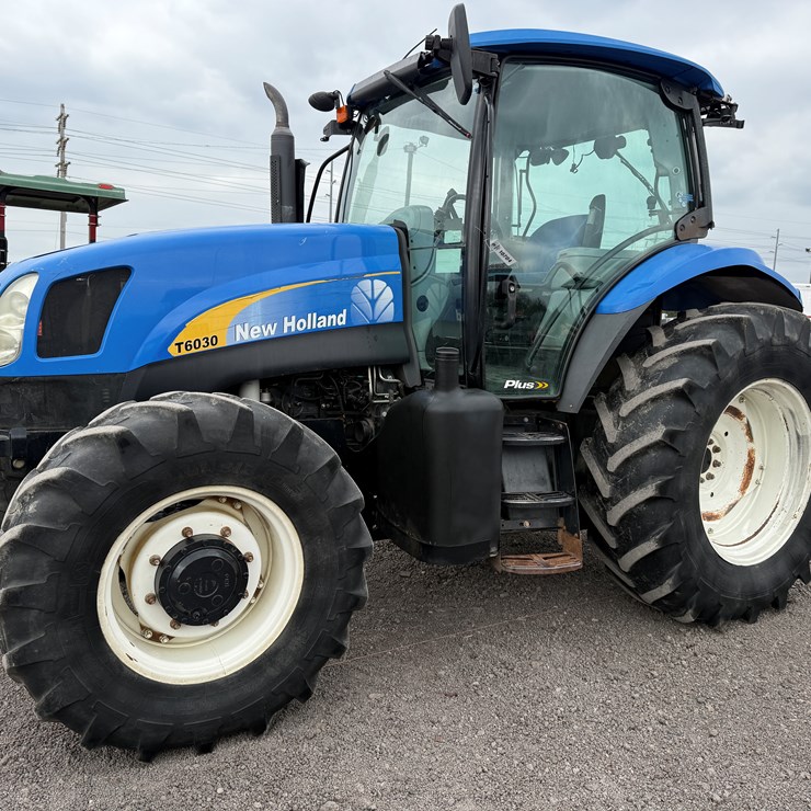 NEW HOLLAND T6030