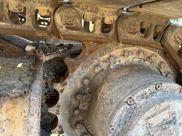 2006-jcb-js220-lc-image-5