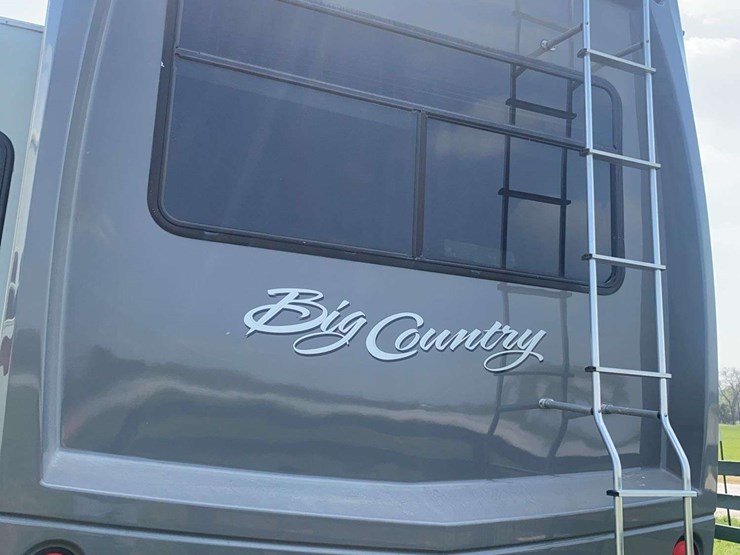 2011-heartland-big-country-3595re-image-3