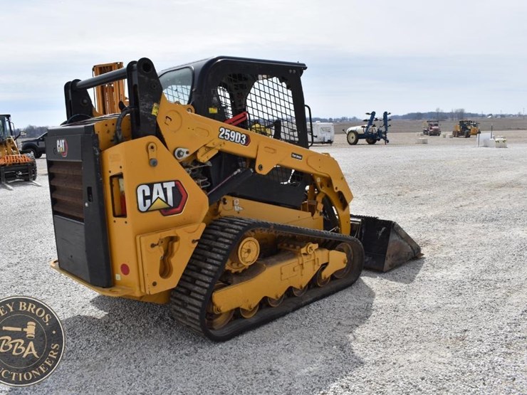 2023-caterpillar-259d3-image-16